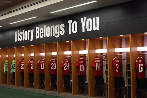 بعد حسم كريم فؤاد.. ما موقف رباعي الأهلي من التجديد؟ (صور)